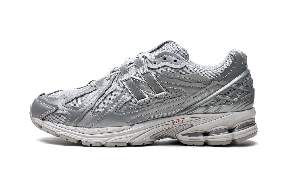 New Balance 1906D "PROTECTION PACK - SILVER METALLIC"