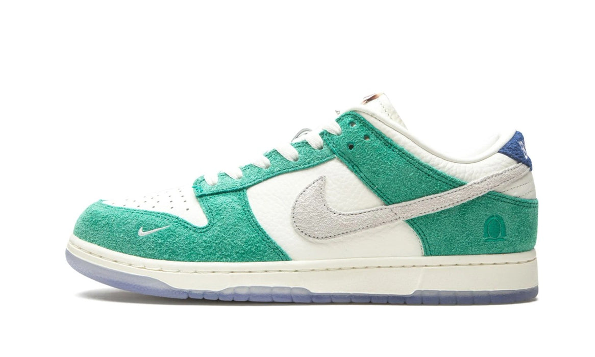 Dunk Low / Kasina "Road Sign"